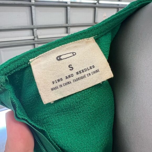 Urban Outfitters Pins & Needles Sleeveless Crepe Dress Floral Waist Green Size S - Picture 7 of 8